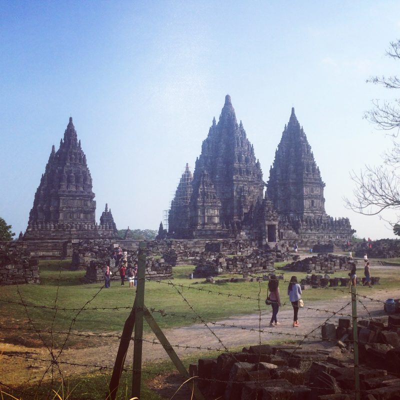 Vue d'ensemble sur Prambanan