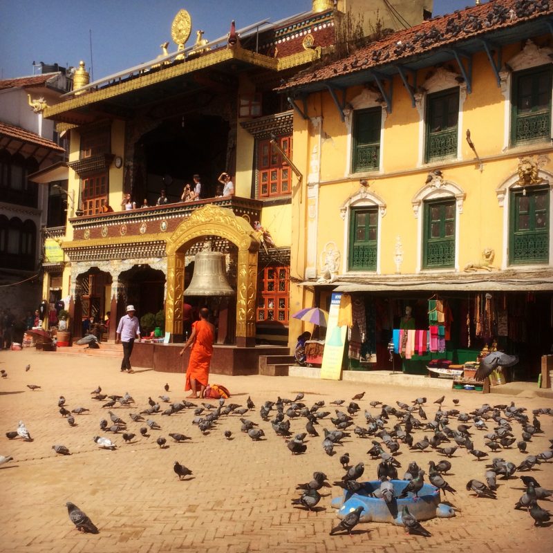 Aperçu sur le monastère qui fait face au stupa, Boudhanath