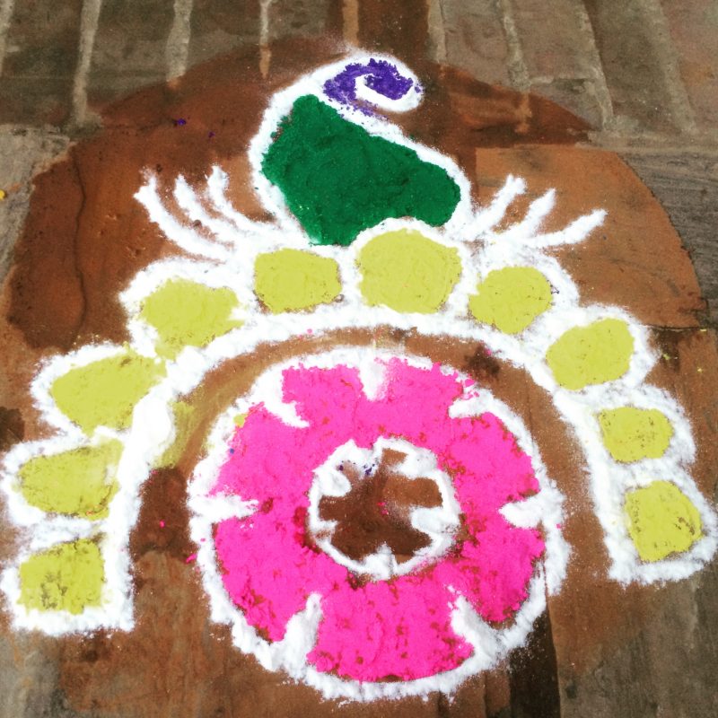 Mandala dessiné devant un commerce pendant le Tihar Festival, Bhaktapur